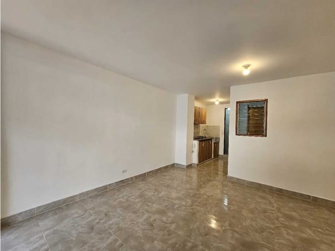 Local en venta en Simon Bolivar, Medellín, 33 m² · foto 17 de 19