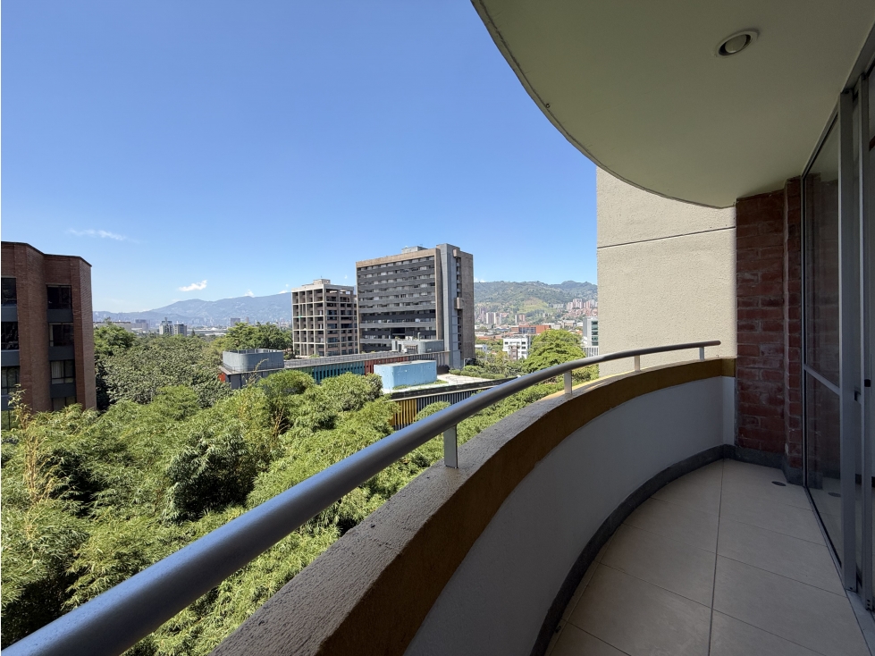 Apartaestudio en Arriendo en El Poblado, Medellín