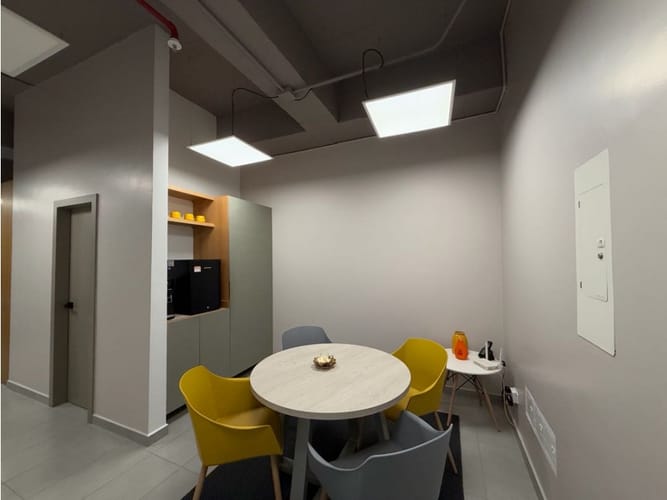 Oficina en arriendo en Las Palmas, Medellín, 37 m² · foto 4 de 6