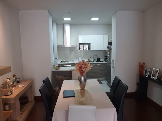 Apartamento de 2 alcobas en arriendo en La Carolina, Bogotá, 121 m² · foto 4 de 21