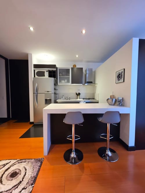 Apartamento de 1 alcoba en arriendo en Chicó Navarra, Bogotá, 43 m² · foto 5 de 16