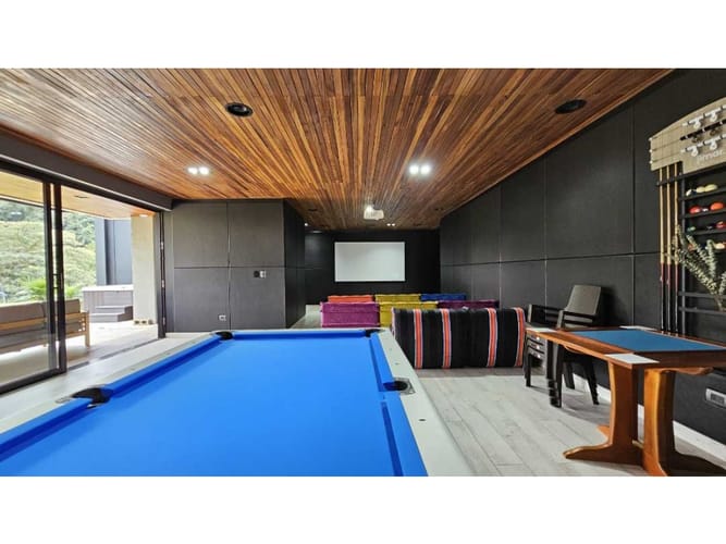 Casa de 5 alcobas en venta en Las Palmas, Envigado, 550 m² · foto 19 de 24