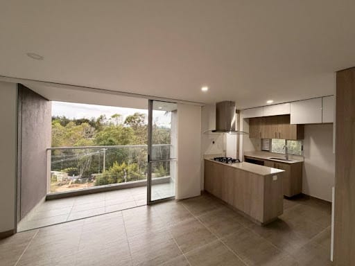 Apartamento de 2 alcobas en venta en Los Colegios, Rionegro, 71 m² · foto 2 de 19
