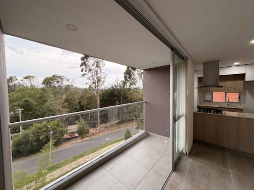Apartamento de 2 alcobas en venta en Los Colegios, Rionegro, 71 m² · foto 3 de 19