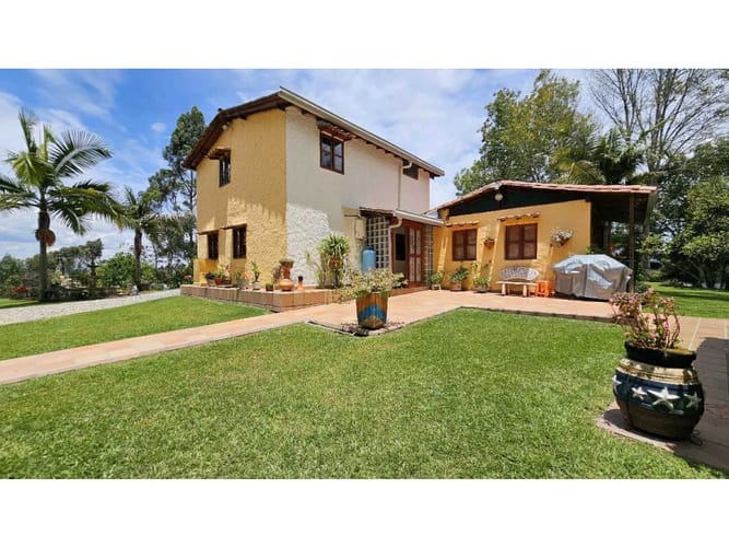 Finca en venta en Carrizales, Rionegro, 232 m² · foto 3 de 24