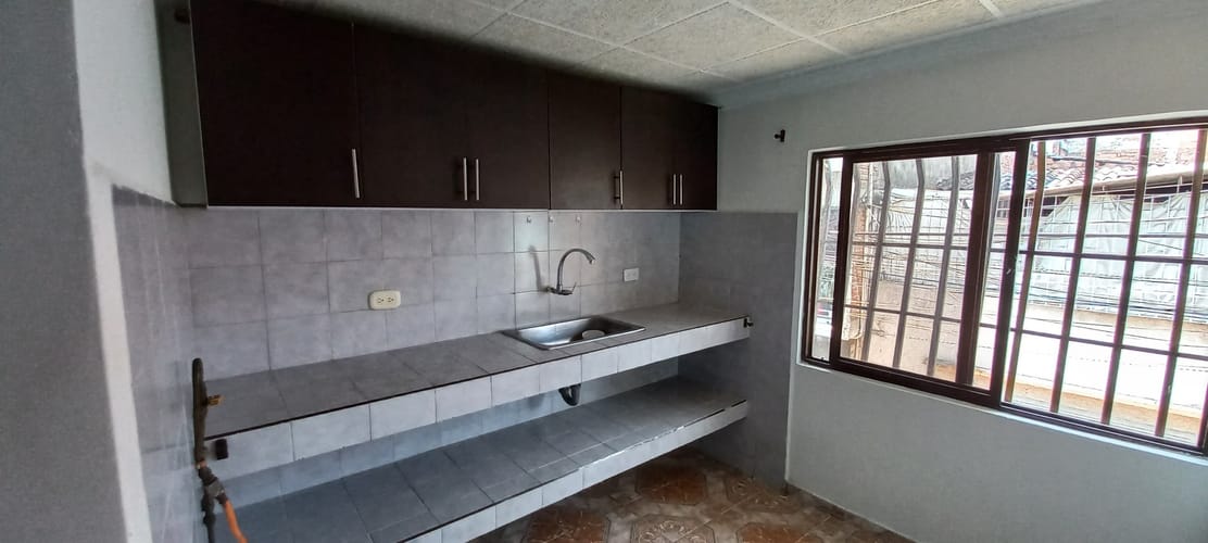 Apartamento de 2 alcobas en arriendo en Las Delicias, Cali, 70 m² · foto 6 de 8