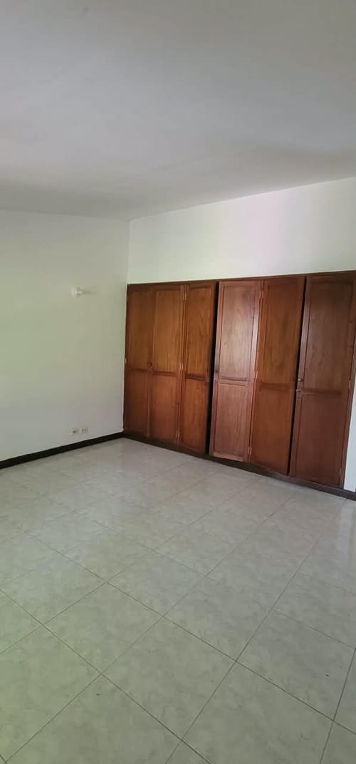 Casa de 5 alcobas en venta en Santa Anita, Cali, 235 m² · foto 15 de 24