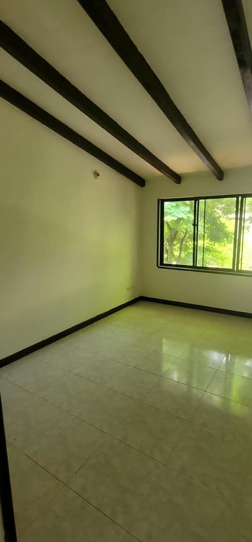 Casa de 5 alcobas en venta en Santa Anita, Cali, 235 m² · foto 17 de 24
