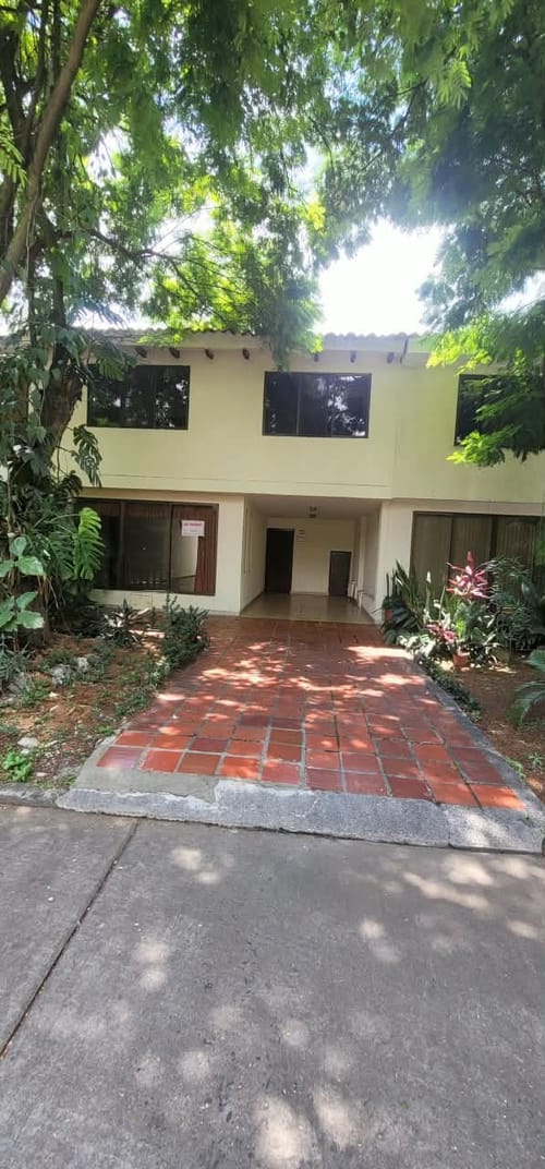 Casa de 5 alcobas en venta en Santa Anita, Cali, 235 m² · foto 21 de 24