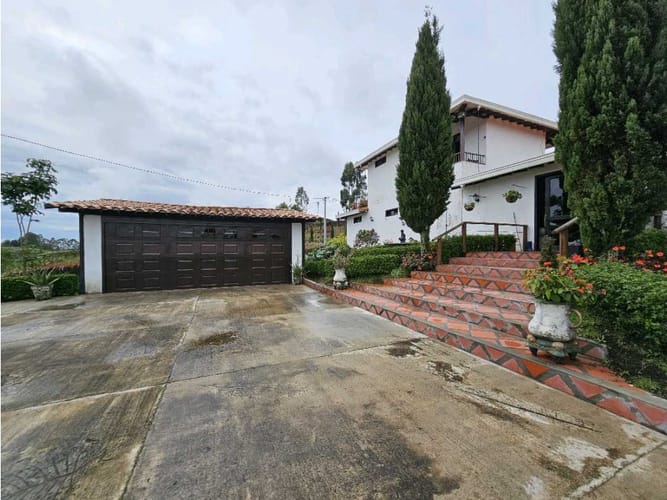 Finca en venta en Toldas, Rionegro, 270 m² · foto 9 de 24
