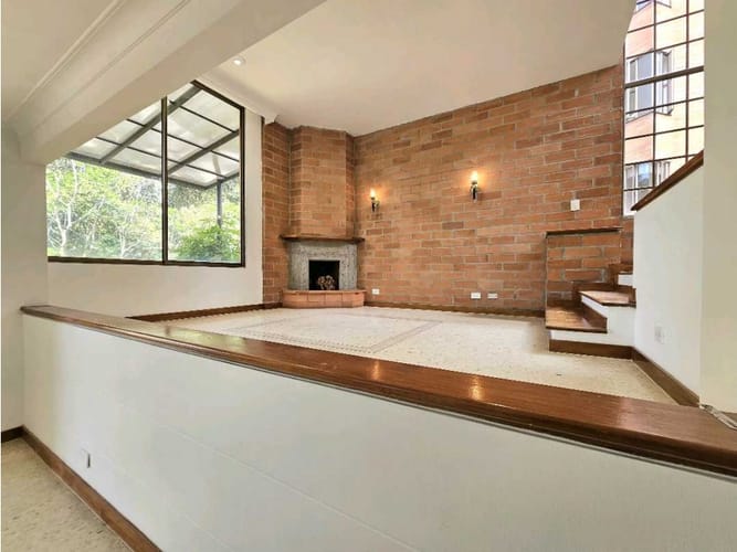 Casa de 5 alcobas en venta en Laureles, Medellín, 270 m² · foto 3 de 24