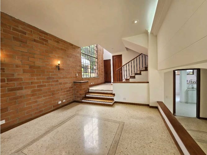Casa de 5 alcobas en venta en Laureles, Medellín, 270 m² · foto 6 de 24