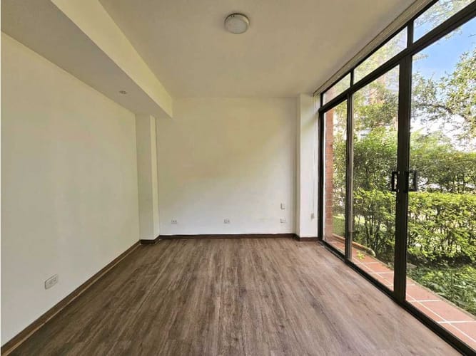 Casa de 5 alcobas en venta en Laureles, Medellín, 270 m² · foto 12 de 24