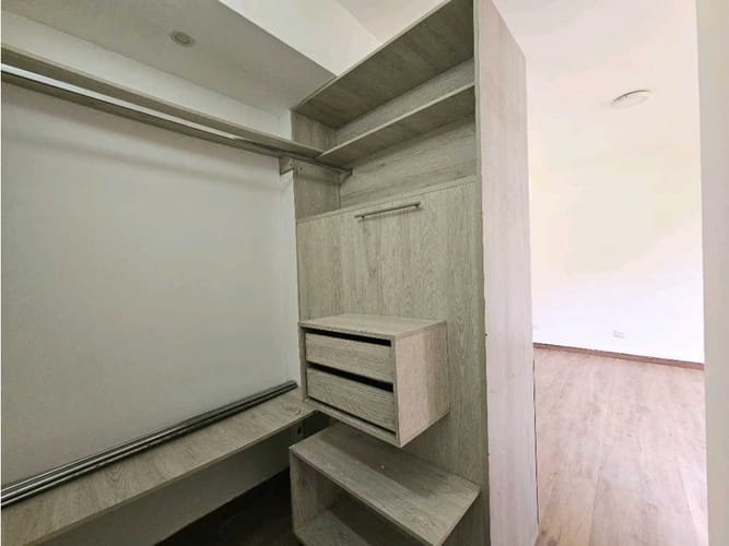 Casa de 5 alcobas en venta en Laureles, Medellín, 270 m² · foto 15 de 24