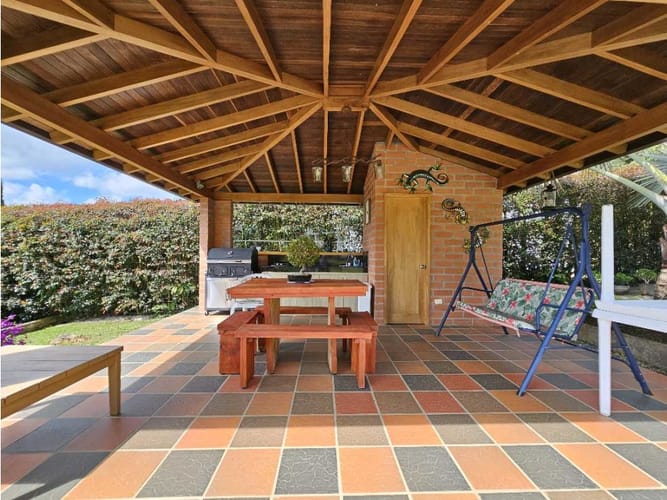 Finca en venta en Guarne, 180 m² · foto 8 de 24