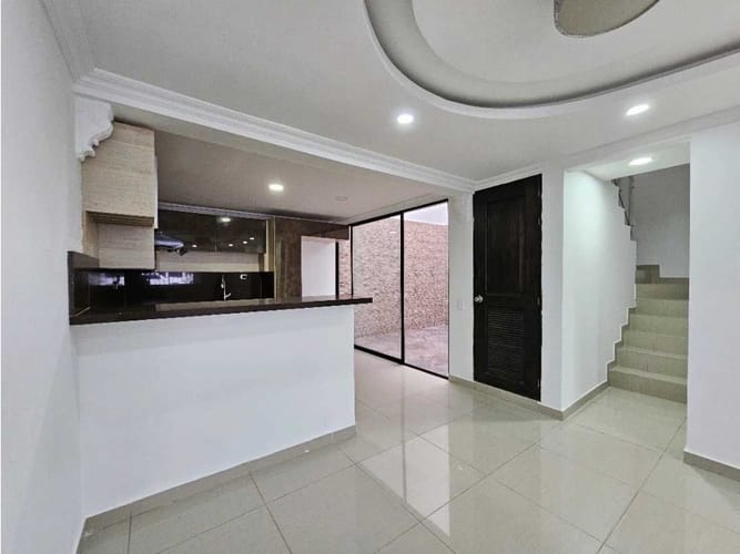 Casa de 3 alcobas en venta en El Porvenir, Rionegro, 173 m² · foto 3 de 24