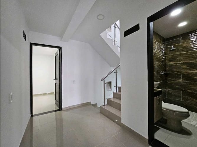 Casa de 3 alcobas en venta en El Porvenir, Rionegro, 173 m² · foto 12 de 24