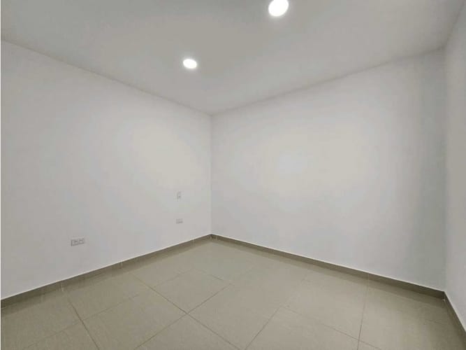 Casa de 3 alcobas en venta en El Porvenir, Rionegro, 173 m² · foto 23 de 24