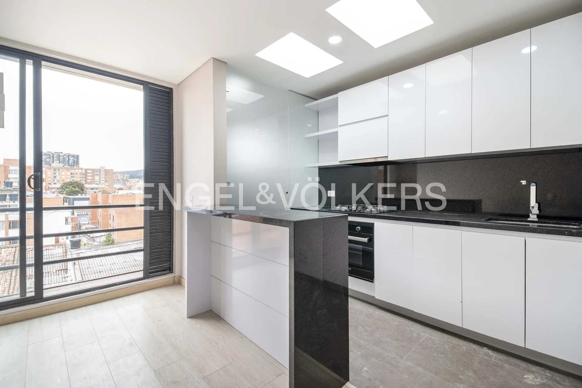 Apartamento en venta en Lisboa, Bogotá · foto 3 de 19