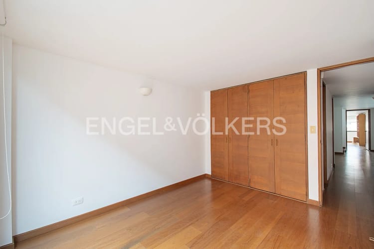 Apartamento de 4 alcobas en venta en Escuela De Infanteria, Bogotá, 188 m² · foto 17 de 19