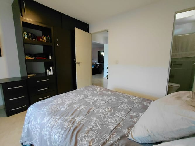 Casa de 8 alcobas en venta en La Buitrera, Cali, 280 m² · foto 4 de 9