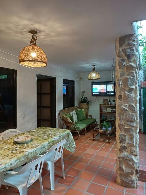 Casa de 8 alcobas en venta en La Buitrera, Cali, 280 m² · foto 7 de 9