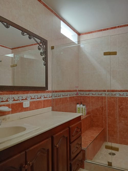 Casa de 4 alcobas en arriendo en Ciudad Jardin, Cali, 385 m² · foto 24 de 24