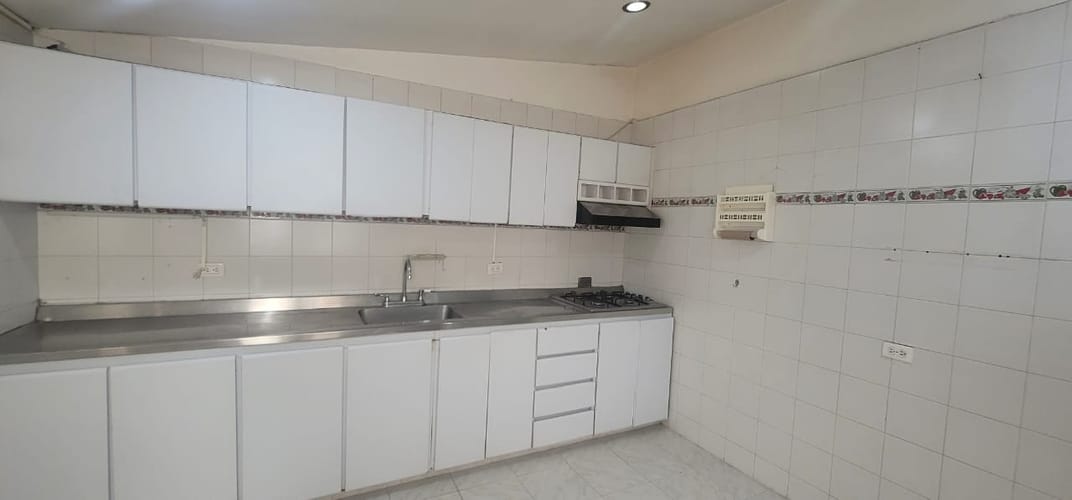 Casa de 7 alcobas en venta en El Refugio, Cali, 220 m² · foto 16 de 24