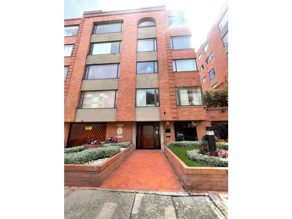 Apartamento en venta en Santa Barbara, Bogotá · foto 3 de 24