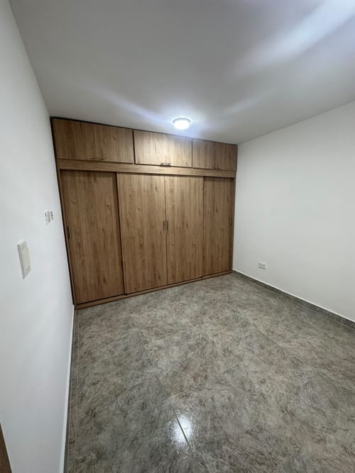 Apartamento de 2 alcobas en arriendo en San Pedro, Madrid, 40 m² · foto 16 de 21