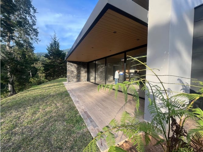 Finca en venta en La Clara, Guarne, 360 m² · foto 11 de 12