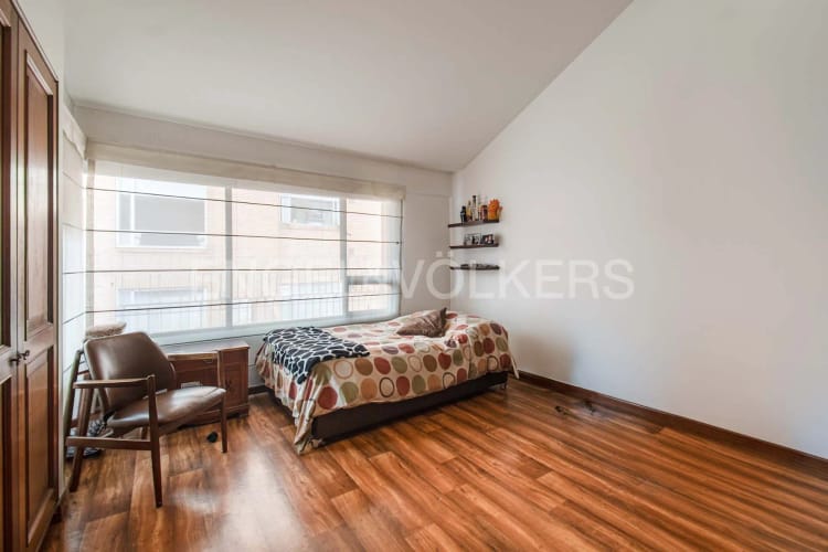 Apartamento de 3 alcobas en venta en Chicó Navarra, Bogotá, 169 m² · foto 13 de 17