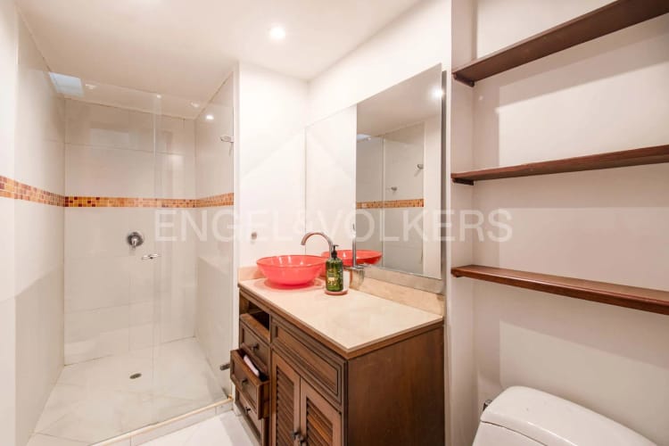 Apartamento de 3 alcobas en venta en Chicó Navarra, Bogotá, 169 m² · foto 12 de 17