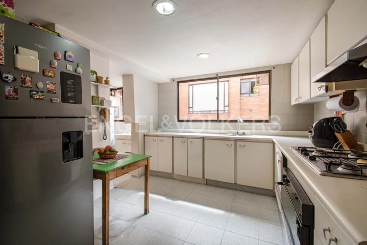 Apartamento de 3 alcobas en venta en Chicó Navarra, Bogotá, 169 m² · foto 8 de 17