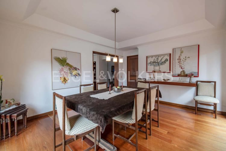 Apartamento de 3 alcobas en venta en Chicó Navarra, Bogotá, 169 m² · foto 6 de 17