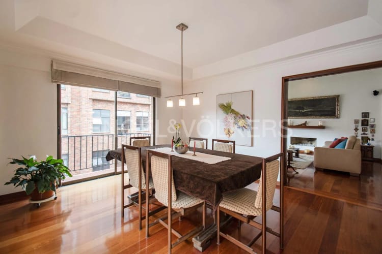 Apartamento de 3 alcobas en venta en Chicó Navarra, Bogotá, 169 m² · foto 5 de 17