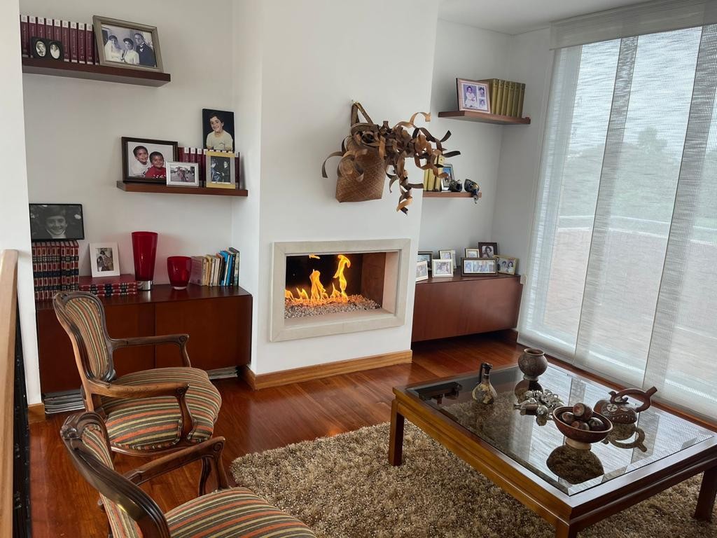 Casa en venta en Guaymaral, Bogotá · foto 2 de 15