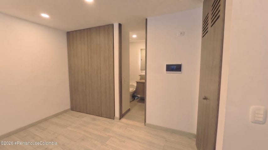 Apartamento en venta en Santa Barbara, Bogotá · foto 4 de 11