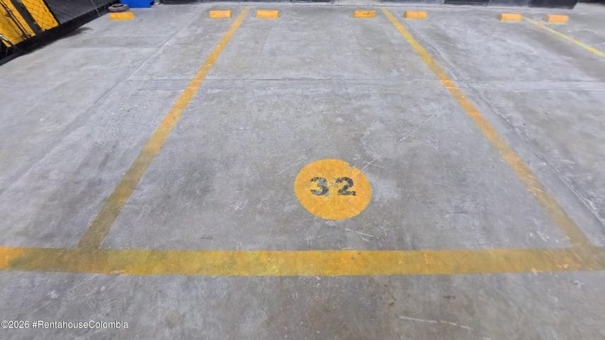 Apartamento en venta en Santa Barbara, Bogotá · foto 8 de 11
