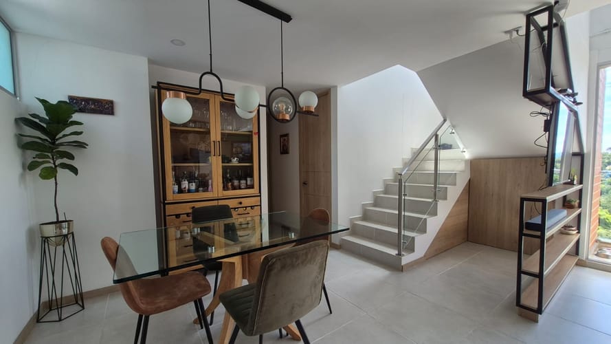 Apartamento de 3 alcobas en venta en El Porvenir, Rionegro, 108 m² · foto 2 de 24