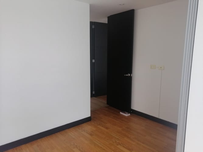 Apartamento de 2 alcobas en arriendo en Santa Barbara, Bogotá, 73 m² · foto 12 de 22