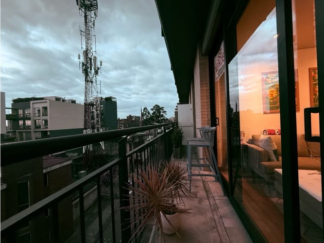 Apartamento de 1 alcoba en venta en Chapinero Alto, Bogotá, 64 m² · foto 3 de 15