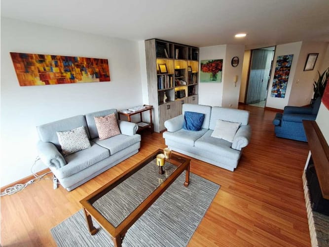 Apartamento en venta en Niza Norte, Bogotá · foto 2 de 24