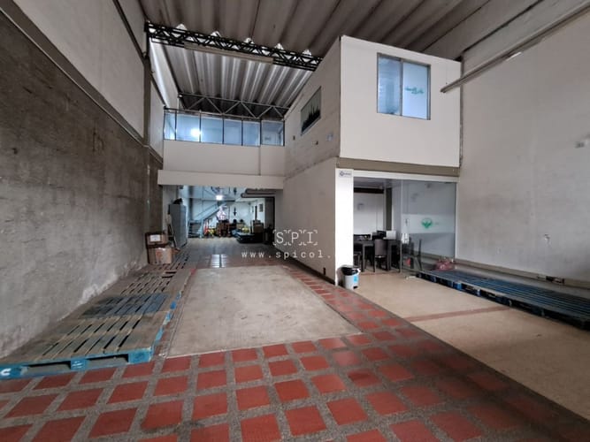 Bodega en arriendo en Fátima, Medellín, 290 m² · foto 5 de 10