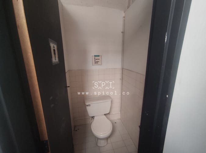 Bodega en arriendo en Viviendas Del Sur, Medellín, 288 m² · foto 12 de 12
