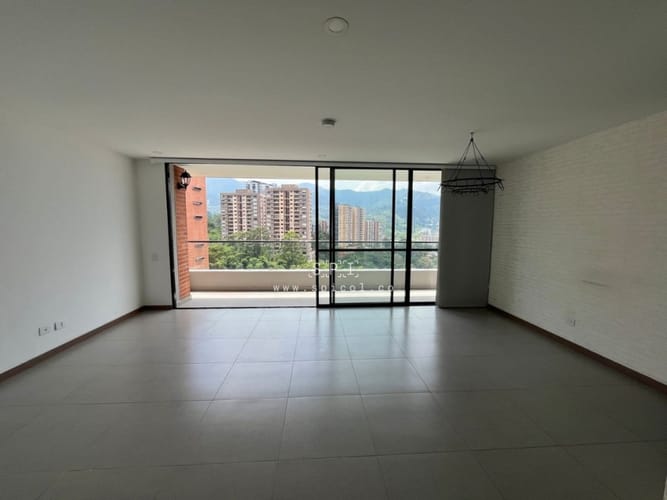 Apartamento de 3 alcobas en arriendo en Colina Campestre, Envigado, 120 m² · foto 2 de 24