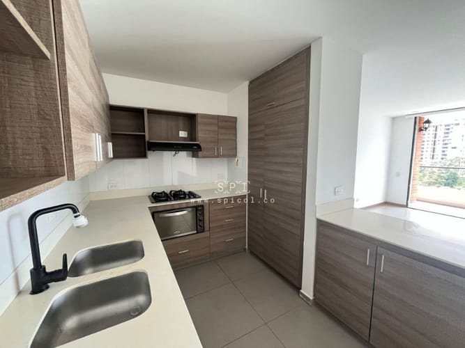 Apartamento de 3 alcobas en arriendo en Colina Campestre, Envigado, 120 m² · foto 7 de 24