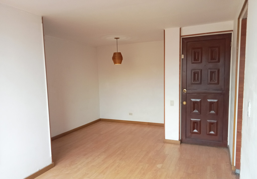 Apartamento en venta en Mazuren, Bogotá · foto 2 de 20