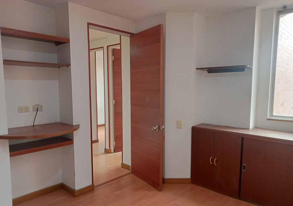 Apartamento en venta en Mazuren, Bogotá · foto 8 de 20
