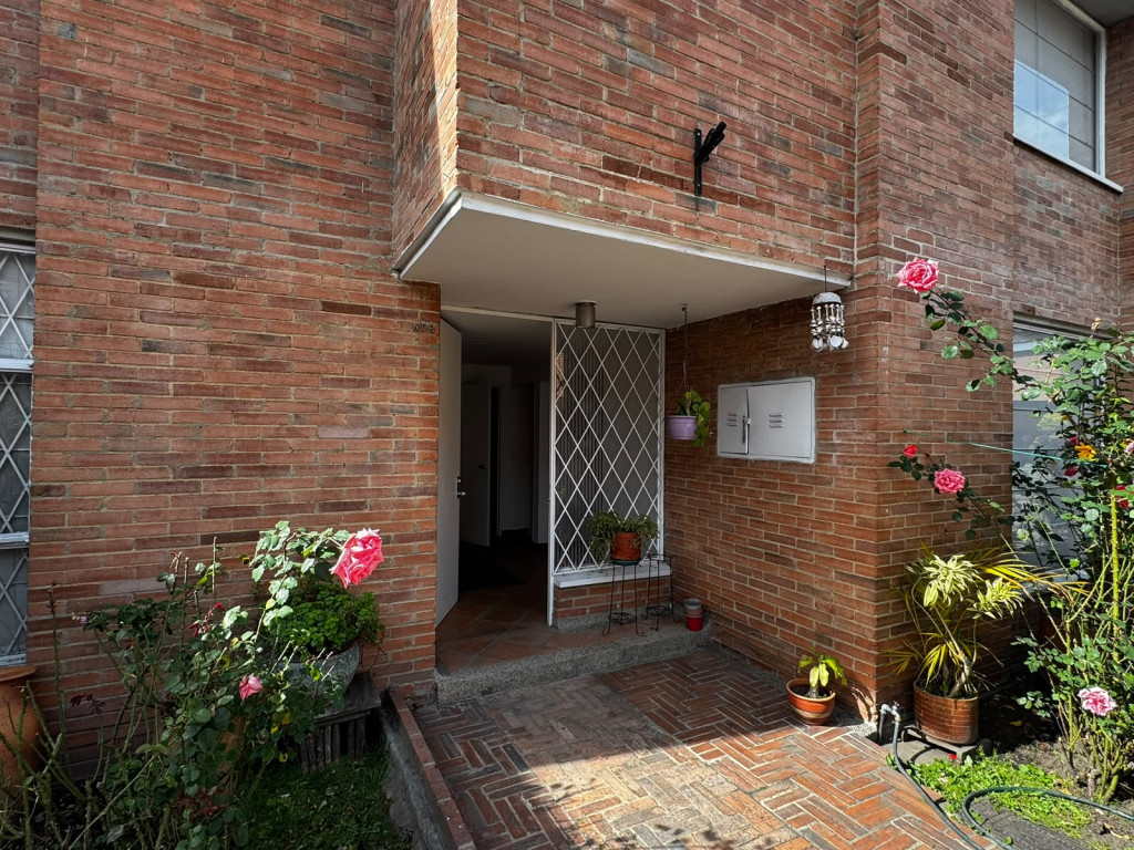 Casa en venta en Cedritos, Bogotá · foto 4 de 17